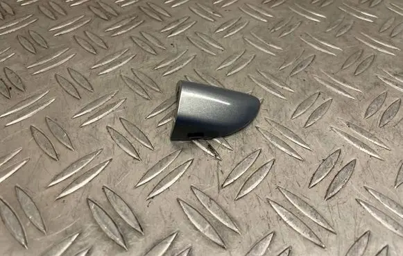 Volkswagen PASSAT CC Loading door cover/cap 3C0837879