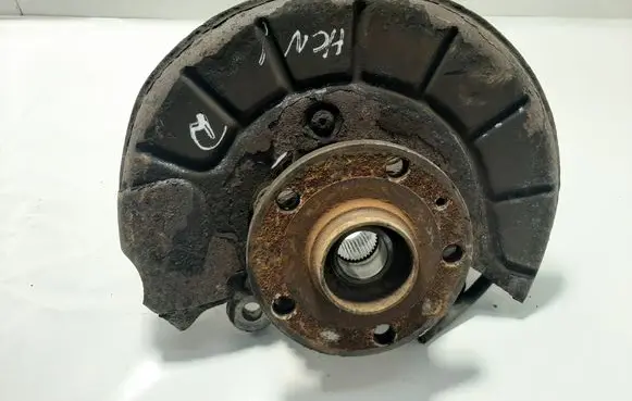 Skoda Yeti (5L) Front wheel hub