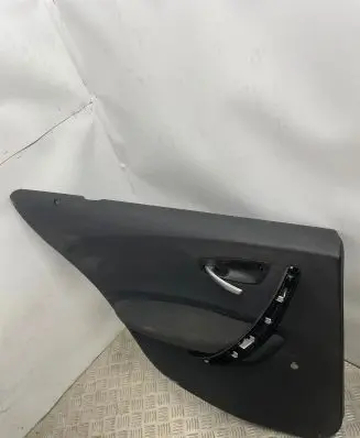 BMW 1 E81 E87 Rear door card panel trim 7067959