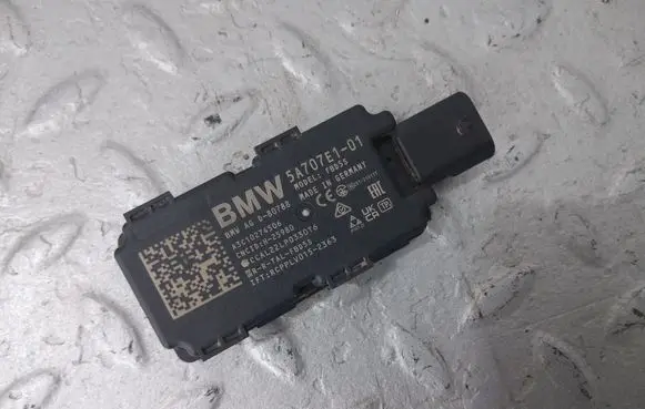 BMW XM Antenna control unit 5A707E1