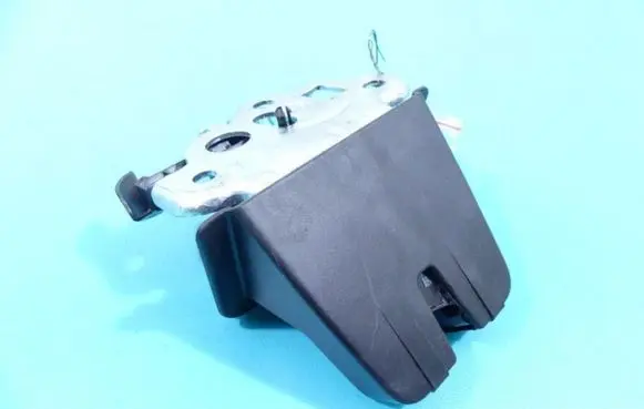Volkswagen Jetta VI Tailgate/trunk/boot lock/catch/latch 5C6827520B IMPRK1313677