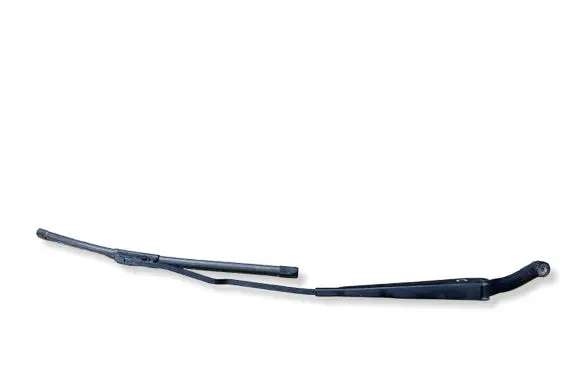 Volvo XC70 Front wiper blade arm 8624269