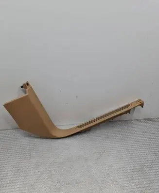 Porsche Cayenne (92A) (C) pillar trim A053629