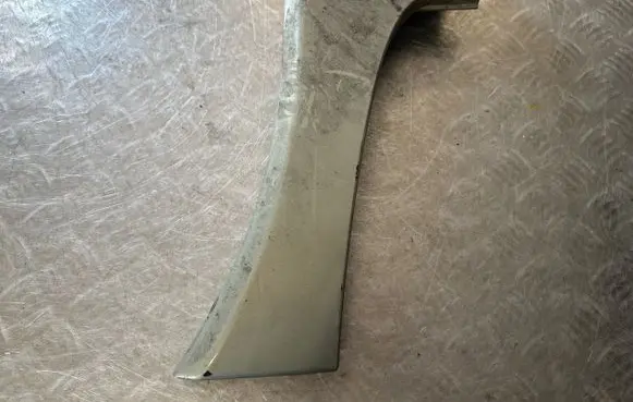 Renault Koleos I Fender end trim 