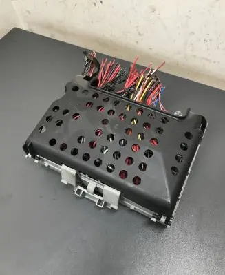 Opel Zafira A Fuse box set 24431677