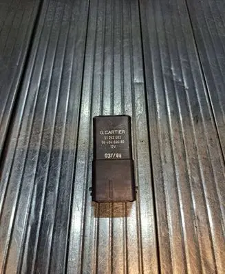 Glow plug pre-heat relay