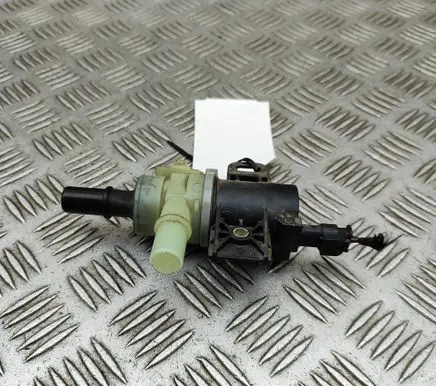 Land Rover Range Rover Sport L461 Engine mount vacuum valve L8D29285A