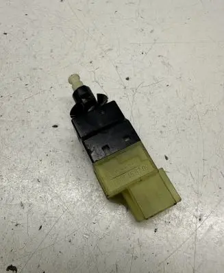 Mercedes-Benz E W211 Brake pedal sensor switch A0015456709