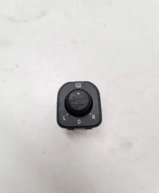 Volkswagen Golf V Wing mirror switch 1K0959565H 024801S