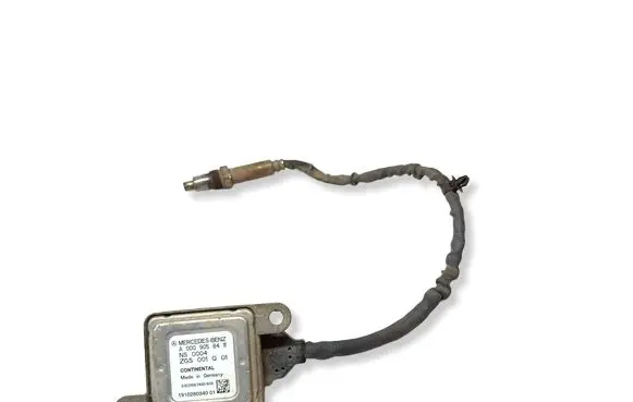 Mercedes-Benz Sprinter W906 Lambda probe sensor A0009058411 1910280340 A3C01067400608