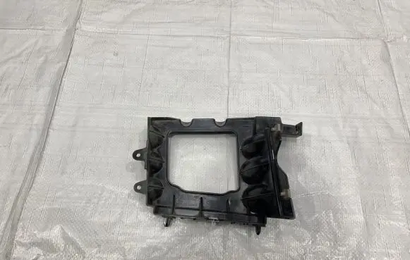 Ford Mustang VI Front bumper mounting bracket FR3B-17E851-AD