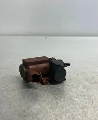Volvo V50 Turbo solenoid valve 70177100