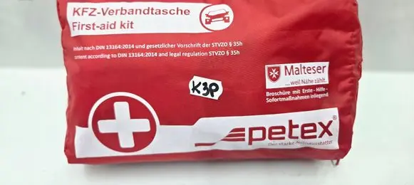 Vauxhall Astra K First aid kit