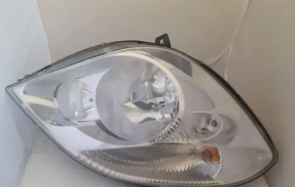 Mercedes-Benz Sprinter W906 Headlight/headlamp 1EB24701202 A9068200261