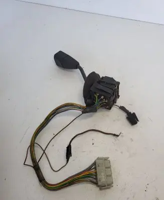 BMW 3 E36 Indicator stalk 1378139