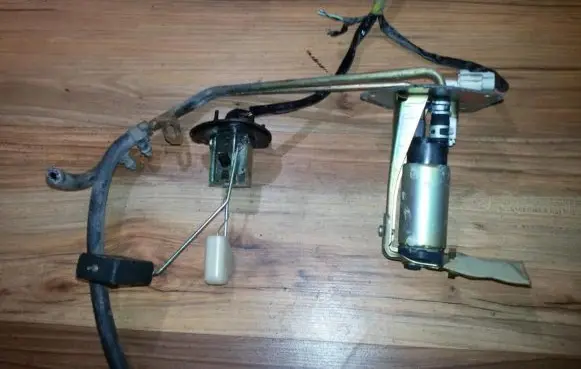 Mitsubishi Colt In-tank fuel pump