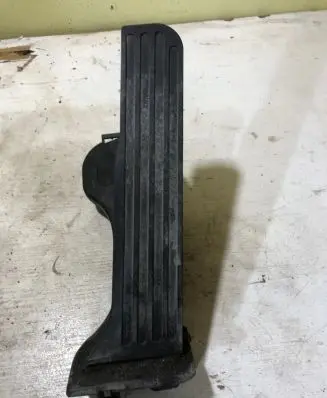 Skoda Superb B6 (3T) Accelerator throttle pedal 1K1721503P