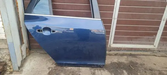 Volvo V60 Rear door