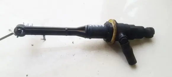 Renault Laguna II Clutch master cylinder 8200019602