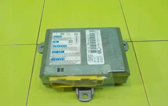 Honda CR-V Airbag control unit/module 77960SWAE231M4 ZP10