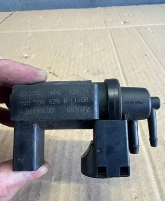 Audi A6 S6 C5 4B Turbo solenoid valve 059906628B 70101900 08T072