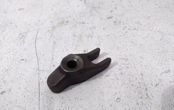 Hyundai Santa Fe Fuel Injector clamp holder