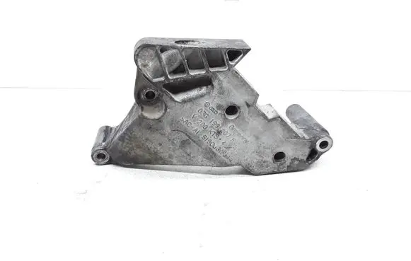 Volkswagen PASSAT B6 Engine mounting bracket 03G199207F
