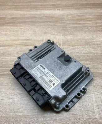 Peugeot 307 Engine control unit/module ECU 9661773380 0281011863
