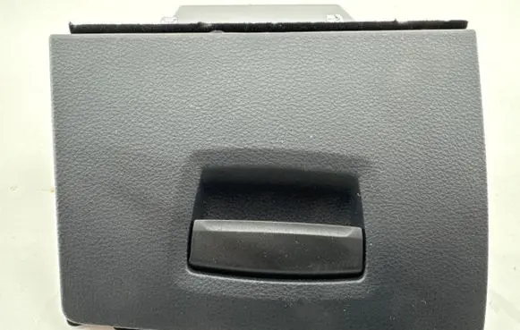 BMW 5 F10 F11 Glove box 9166696 112420