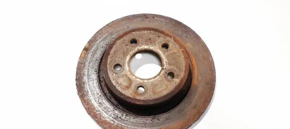 Volvo V50 Rear brake disc neventiliuojamas