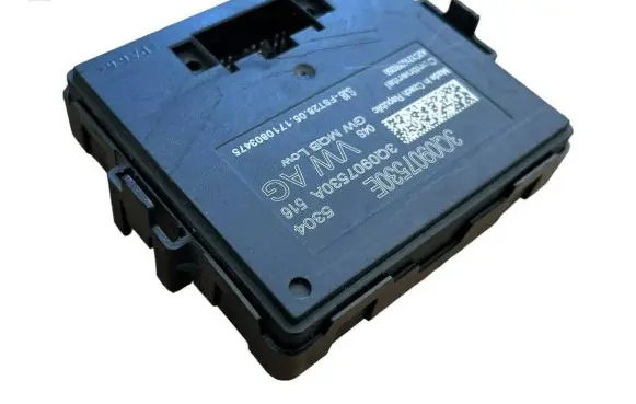 Volkswagen Touran III Gateway control module 3Q0907530E 3Q0907530A A2C1210260350