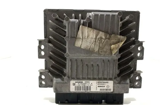 Renault Megane II Engine control unit/module ECU 8200766462 8200592611 S122326111A