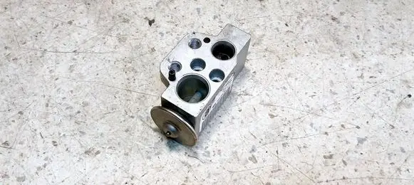 Audi A4 S4 B8 8K Air conditioning (A/C) expansion valve H7995002 HFC134A 5231699
