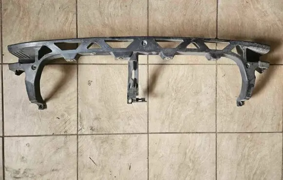 Volkswagen PASSAT B5.5 Front bumper support beam 3B0807189 Z5B3B0807469