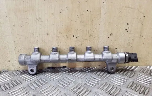 Fuel main line pipe