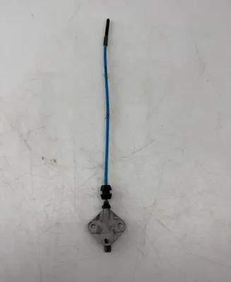 Handbrake/parking brake wiring cable