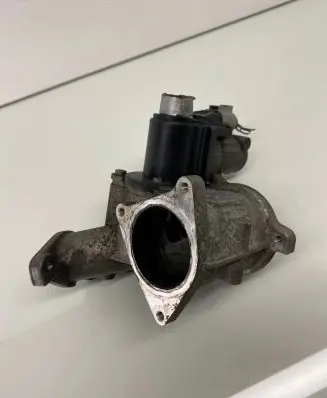 Skoda Octavia Mk2 (1Z) EGR valve 03G131501N 03G129637A