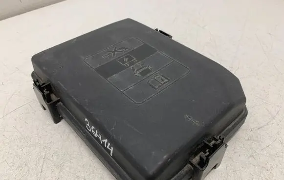 Fuse box cover