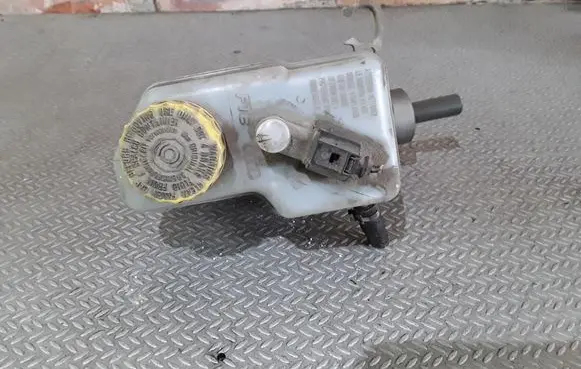 Seat Ibiza III (6L) Master brake cylinder