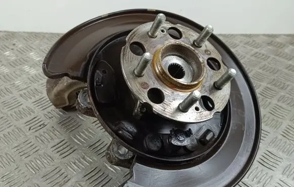 Honda CR-V Rear wheel hub