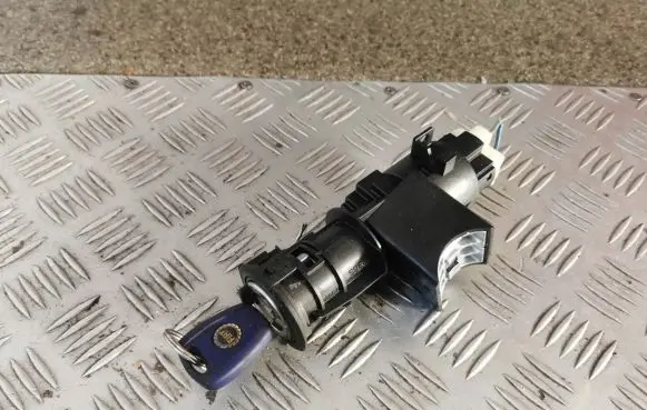 Fiat Punto (188) Ignition lock