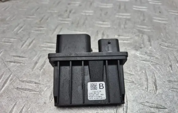 Volkswagen Touran III Adblue control unit 7N0941137