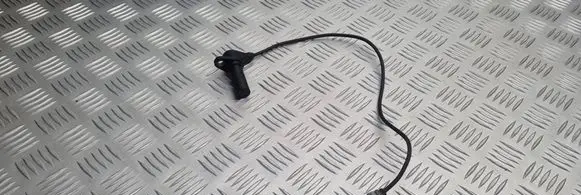 Volkswagen Bora Crankshaft position sensor 038907319D