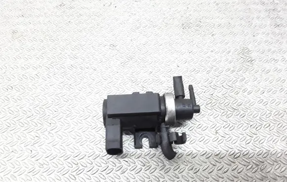 Skoda Octavia Mk1 (1U) Turbo solenoid valve 1J0906627