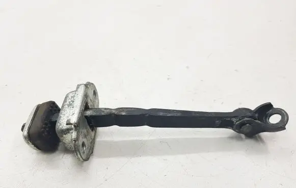 Honda CR-V Rear door check strap stopper