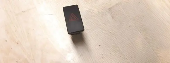 Toyota Avensis T270 Hazard light switch 15B279