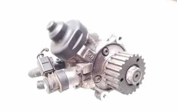 Audi A6 S6 C7 4G Fuel injection high pressure pump 04L130755D 04L130101 0445010537
