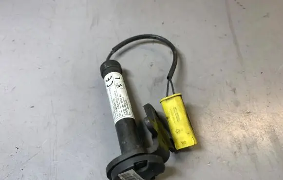BMW 5 F10 F11 Pedestrian airbag 7263055 51237263055