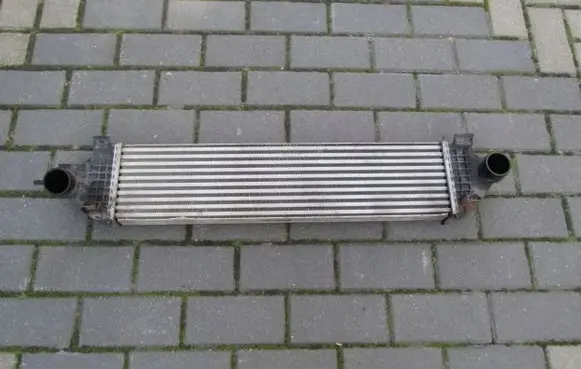 Ford Focus Intercooler radiator 9L440