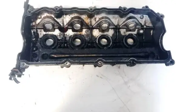 Toyota Avensis Verso Rocker cam cover 